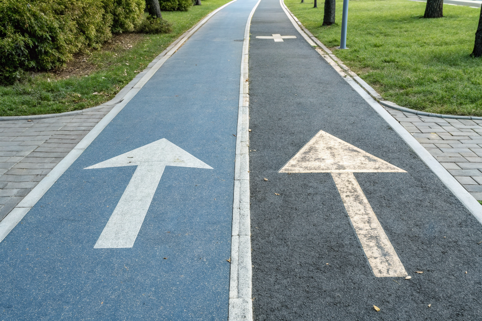 Two-way street metaphor for agent and policyholder responsibilities in insurance.