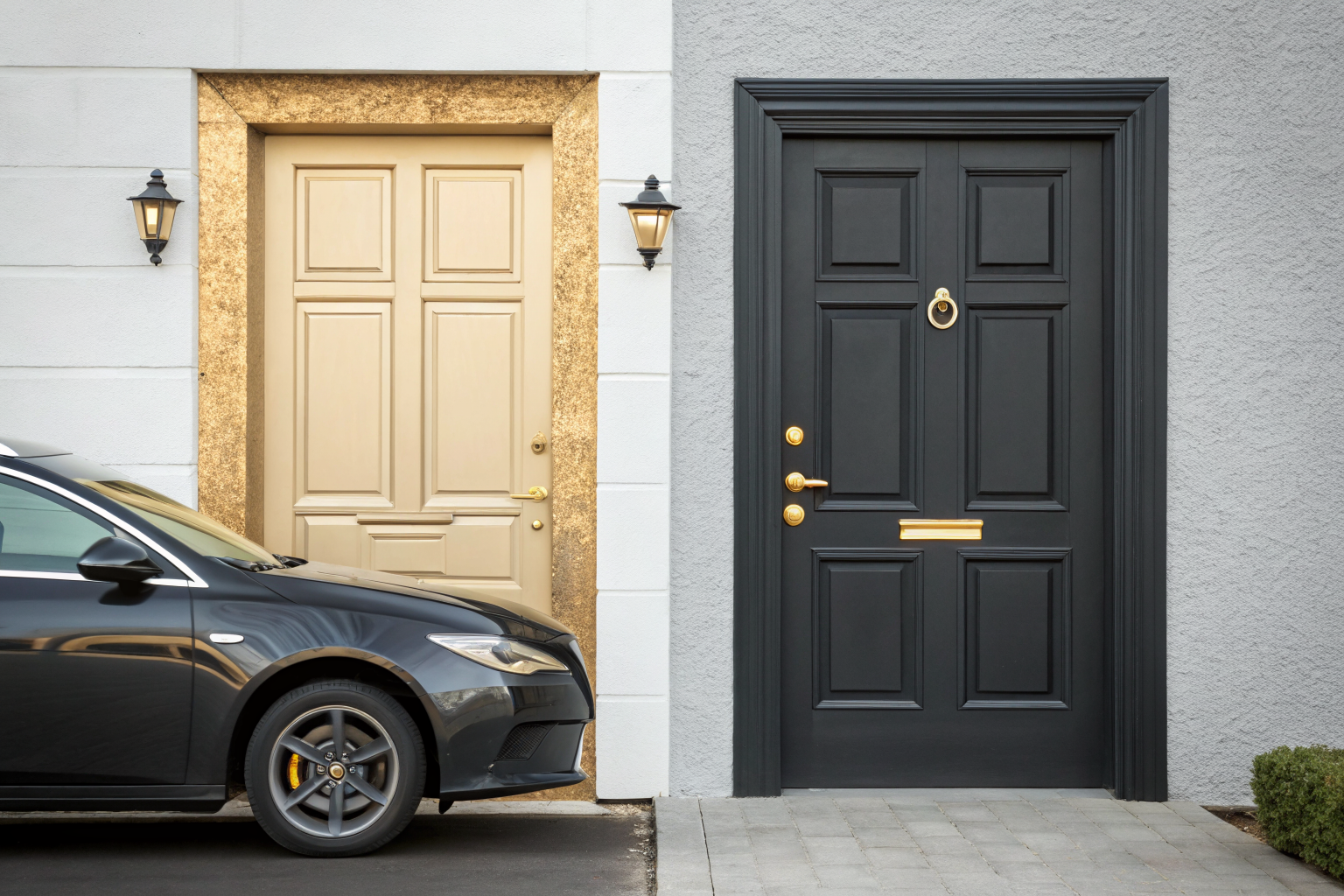 Split-screen view: two doors symbolize deductible options affecting car insurance claims.